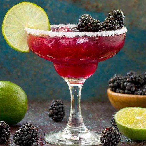 Blackberry Margarita: Perfect for Summer or Any Occasion - Happy Baking ...