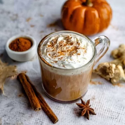 Latte with pumpkin pie spice