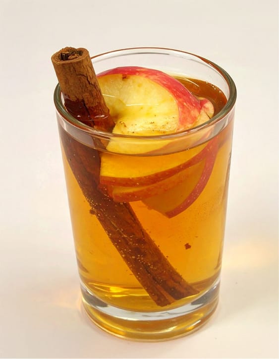 Easy fireball apple cider with fireball whiskey