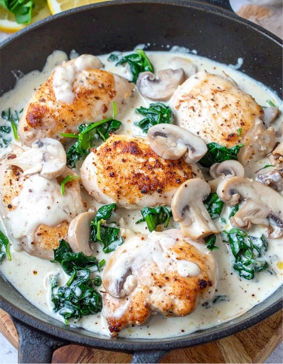 Easy Spinach Mushroom Chicken with heavy cream