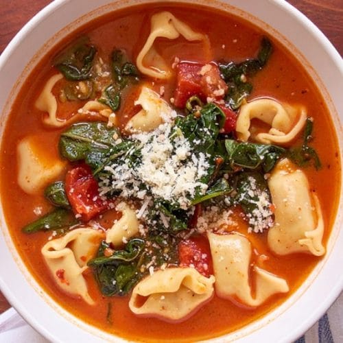 Easy Spinach Tortellini Soup recipe for dinner