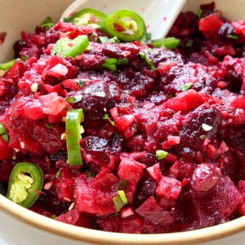 Quick and easy cranberry salsa with chopped jalapenos