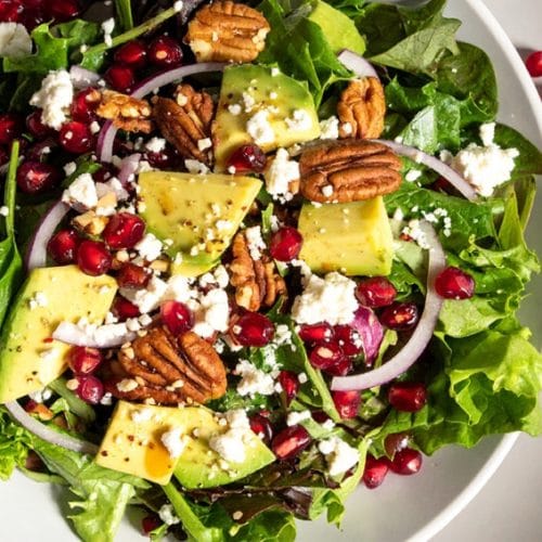 Healthy and easy Pomegranate Salad with avocado